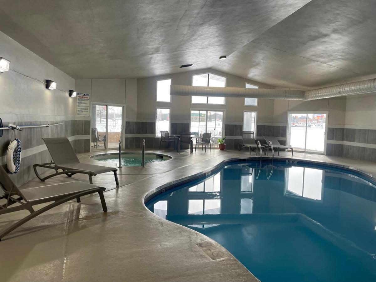 Clarion Pointe Hotell Tomah Exteriör bild